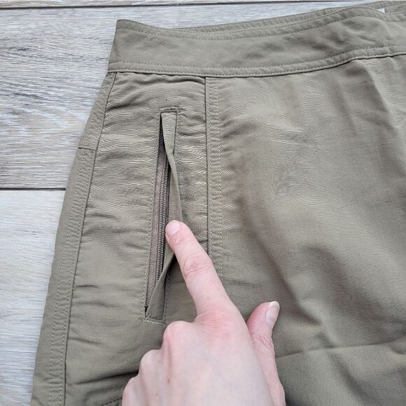 L.L Bean tan skort size small shorts skirt  active 100% nylon zip pockets - Picture 6 of 9